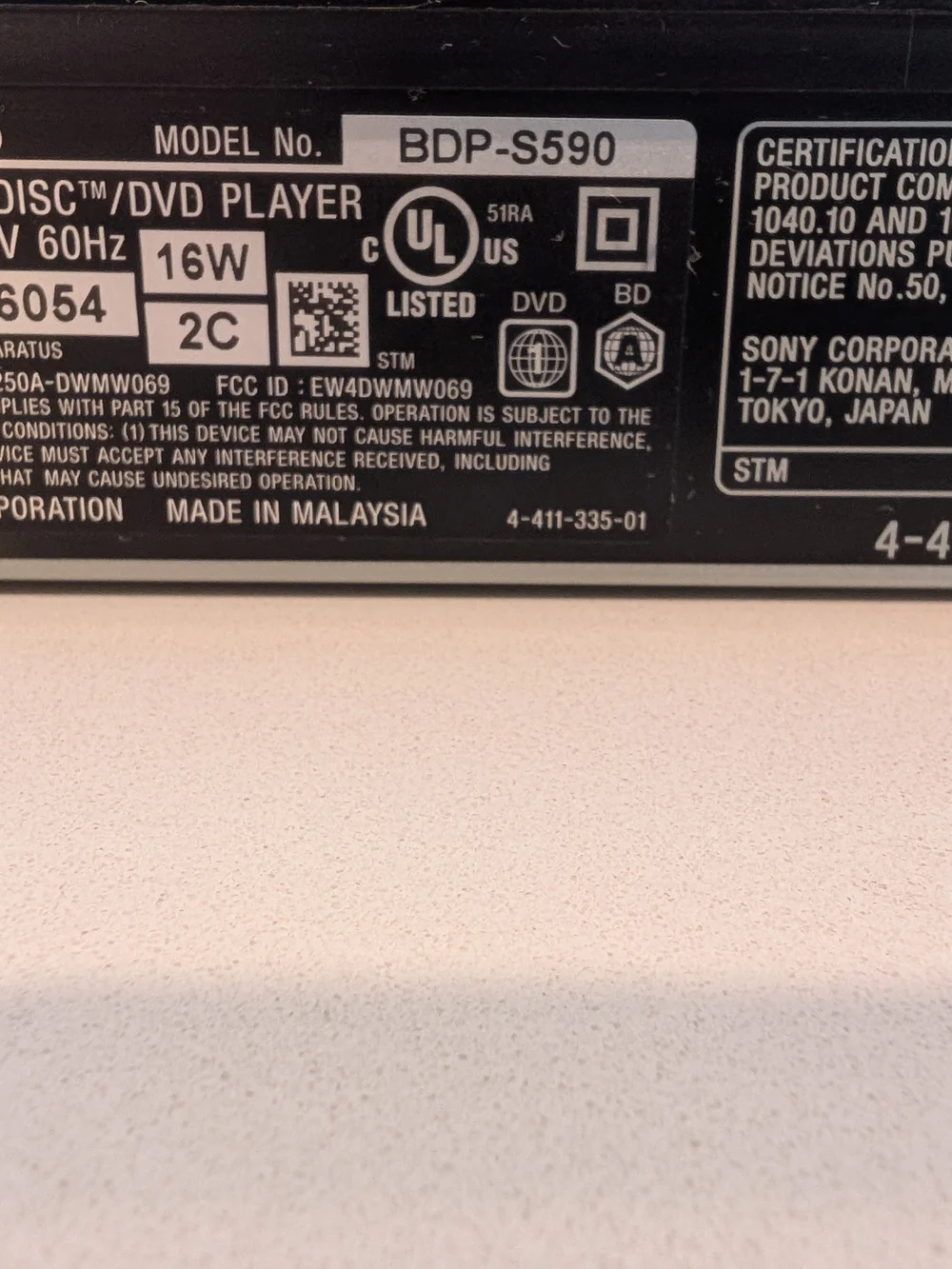 Sony BDP-S590 3D Blu-ray DVD Player Built-in Wi-Fi Streaming W/ Remote RMT-B119A